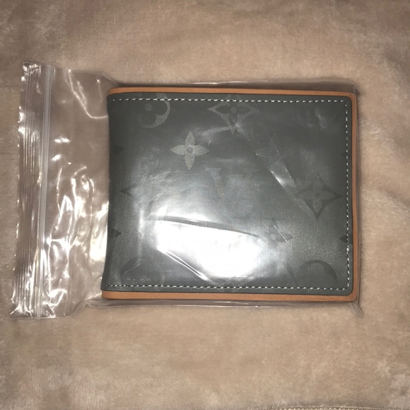 Louis Vuitton Multiple Wallet Monogram Grey - Picture 3 of 5